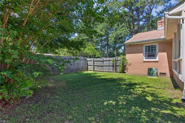 2321 Bidgood DR, Portsmouth, VA 23703