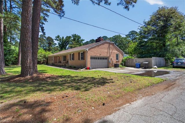 2321 Bidgood DR, Portsmouth, VA 23703