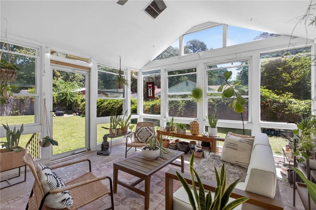 2321 Bidgood DR, Portsmouth, VA 23703