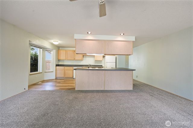 1618 Mapleridge Drive NE, Olympia, WA 98506