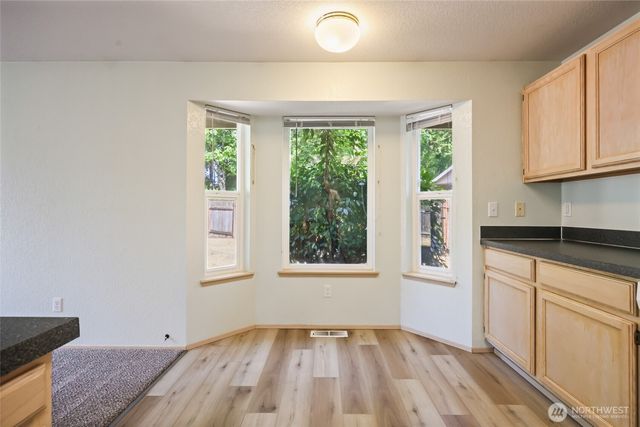 1618 Mapleridge Drive NE, Olympia, WA 98506