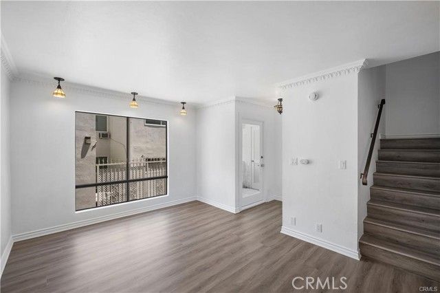 11954 Mayfield Avenue 3, Los Angeles, CA 90049