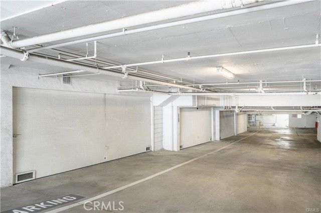 11954 Mayfield Avenue 3, Los Angeles, CA 90049