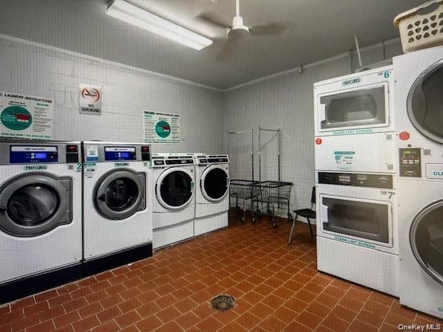 6 Glen Hollow Drive A33, Holtsville, NY 11742