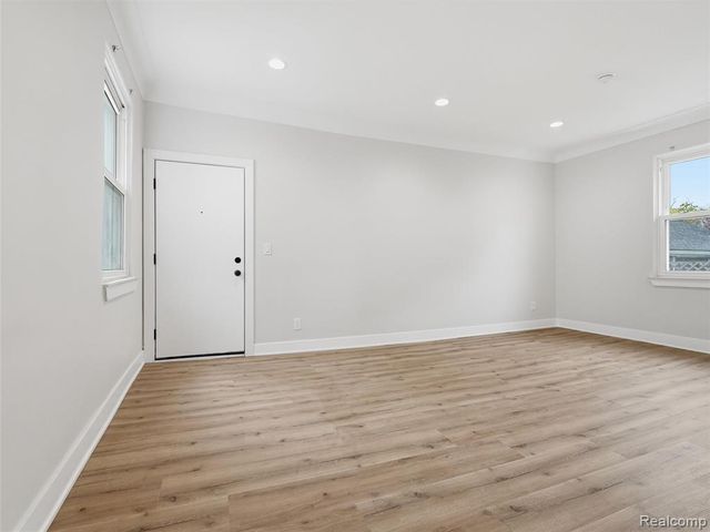 146 E Hazelhurst Street 6, Ferndale, MI 48220