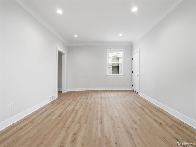 146 E Hazelhurst Street 6, Ferndale, MI 48220