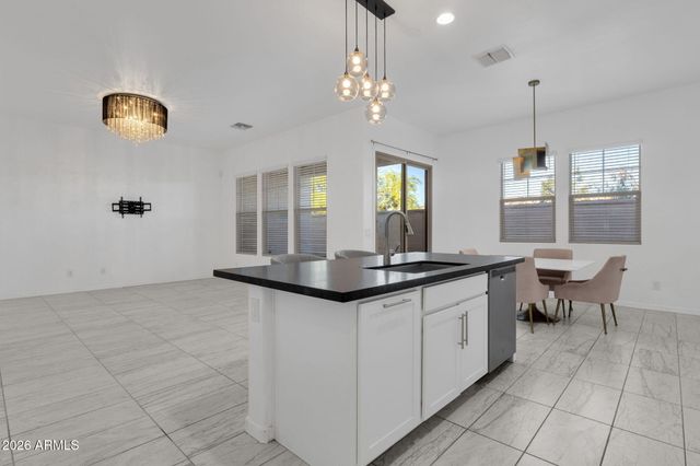 3091 S SOHO Lane, Chandler, AZ 85286