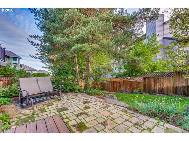 8056 Se 141ST Ave, Portland, OR 97236