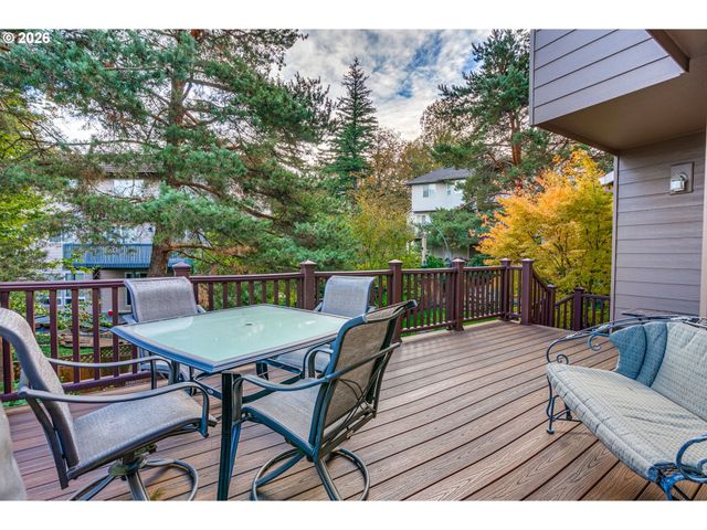 8056 Se 141ST Ave, Portland, OR 97236