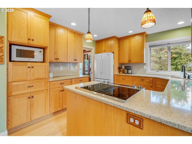 8056 Se 141ST Ave, Portland, OR 97236