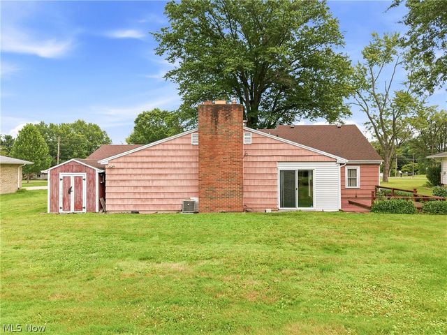 2325 North Road, Warren, OH 44483