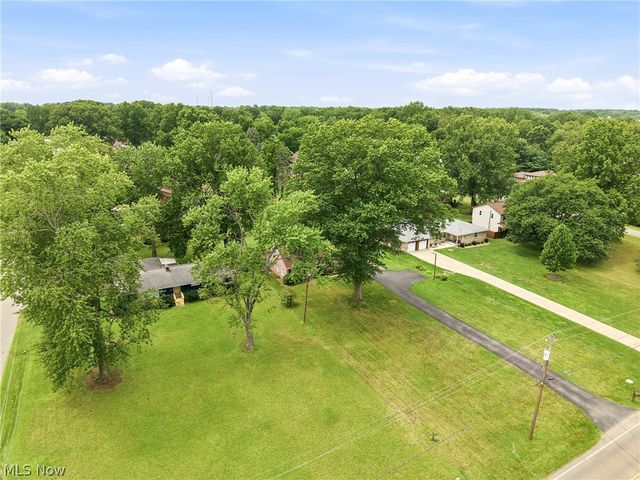 2325 North Road, Warren, OH 44483
