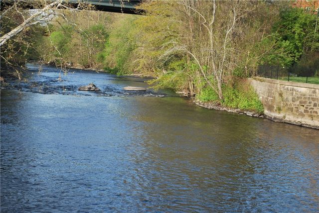 180 Allen Street 104, Woonsocket, RI 02895