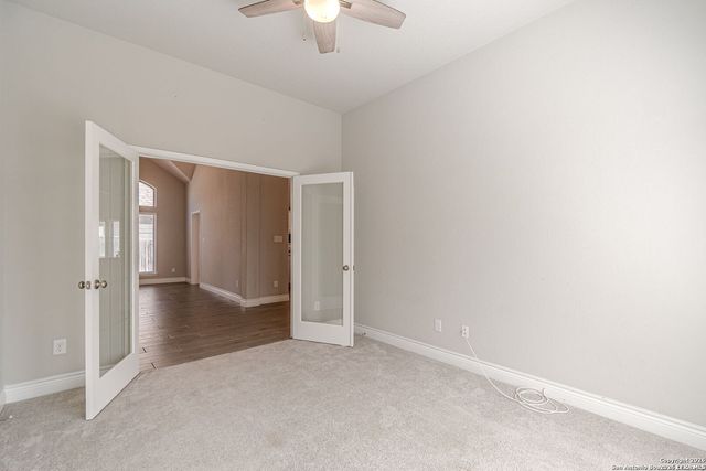 8826 Haystack Rd, San Antonio, TX 78254