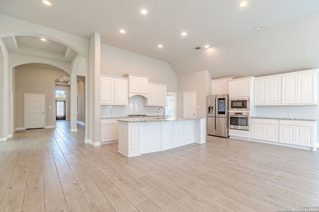 8826 Haystack Rd, San Antonio, TX 78254