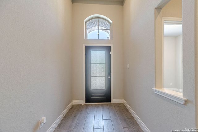 8826 Haystack Rd, San Antonio, TX 78254