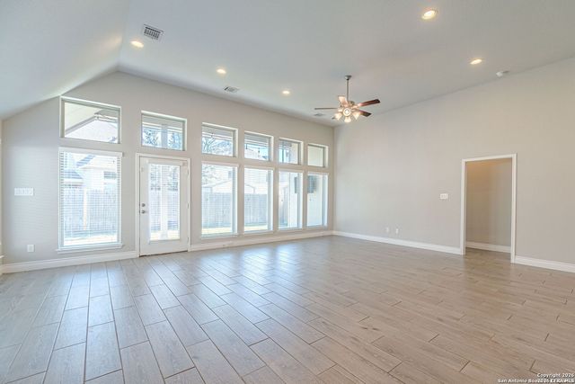 8826 Haystack Rd, San Antonio, TX 78254