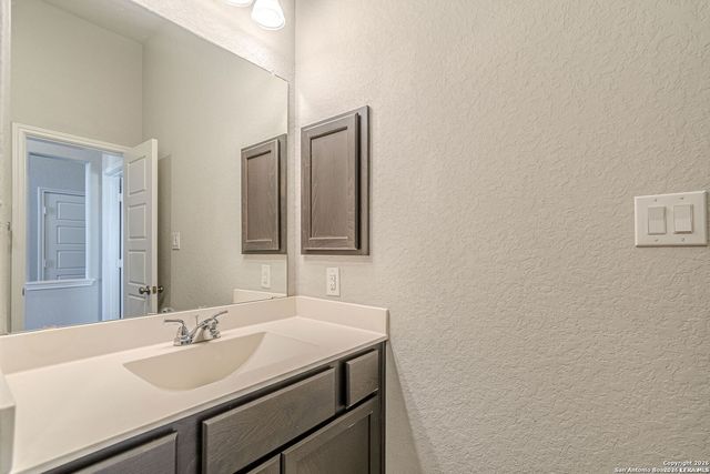 8826 Haystack Rd, San Antonio, TX 78254