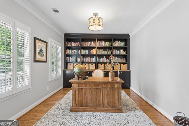 1875 La Dawn Lane NW, Atlanta, GA 30318