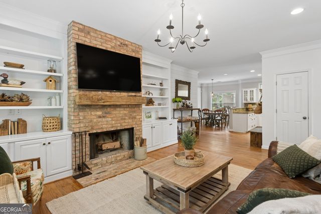 1875 La Dawn Lane NW, Atlanta, GA 30318