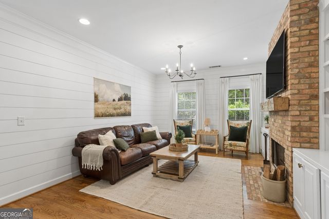 1875 La Dawn Lane NW, Atlanta, GA 30318