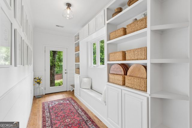 1875 La Dawn Lane NW, Atlanta, GA 30318