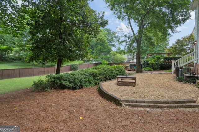 1875 La Dawn Lane NW, Atlanta, GA 30318