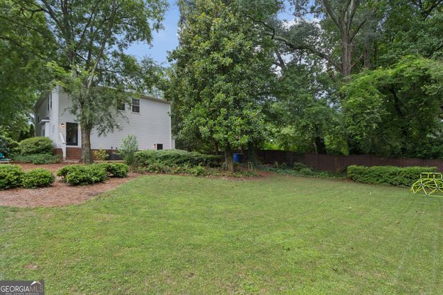 1875 La Dawn Lane NW, Atlanta, GA 30318