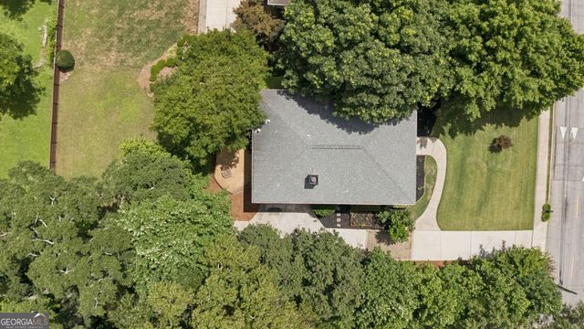 1875 La Dawn Lane NW, Atlanta, GA 30318