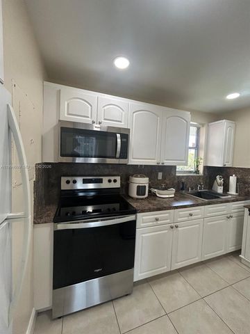 1700 NE 191st St 304, Miami, FL 33179