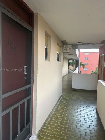 1700 NE 191st St 304, Miami, FL 33179