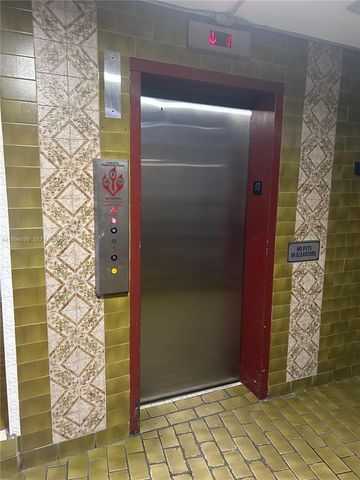 1700 NE 191st St 304, Miami, FL 33179