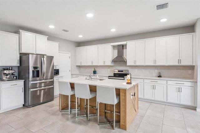 6076 WANDERING WILLOW DRIVE, Wesley Chapel, FL 33545