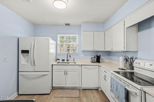 6407 New Market Way, Raleigh, NC 27615