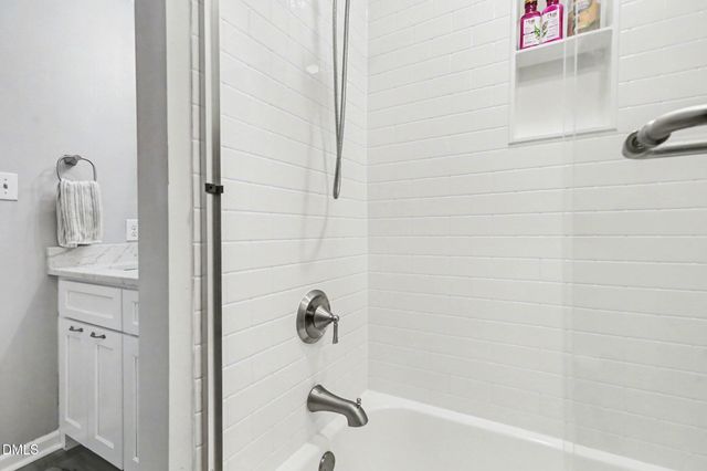 6407 New Market Way, Raleigh, NC 27615