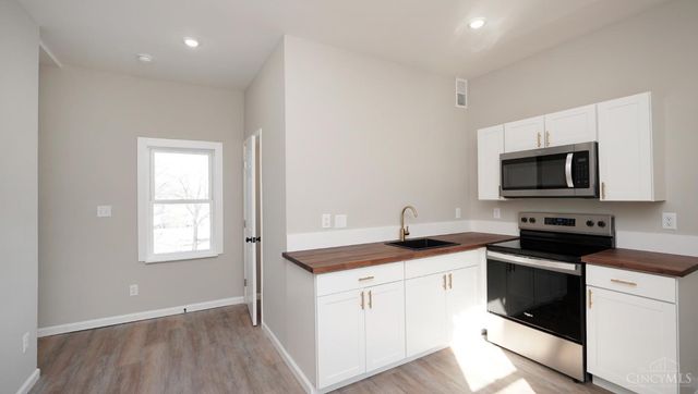 1104 Kottman Street, Cincinnati, OH 45214