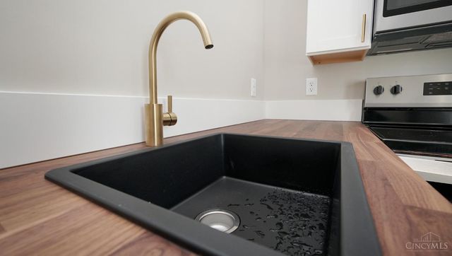 1104 Kottman Street, Cincinnati, OH 45214