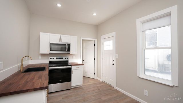 1104 Kottman Street, Cincinnati, OH 45214