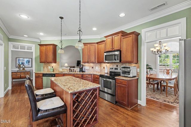 5337 Mckinney Court, Walkertown, NC 27051