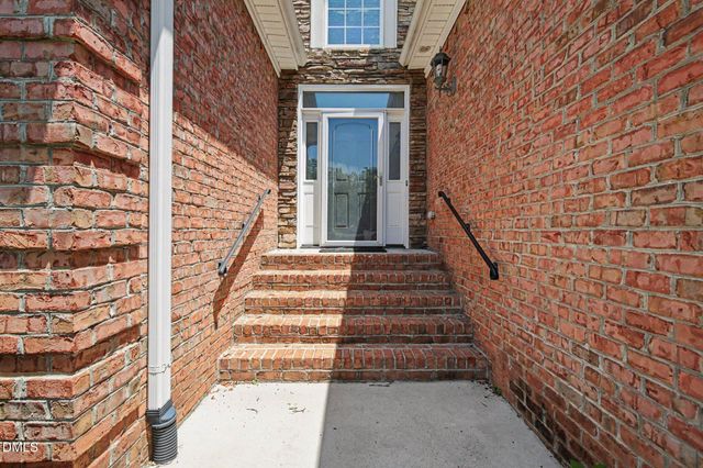 5337 Mckinney Court, Walkertown, NC 27051