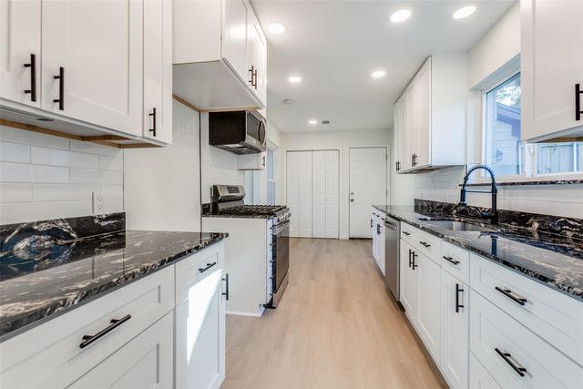 1424 Stagecoach Drive, Richardson, TX 75080