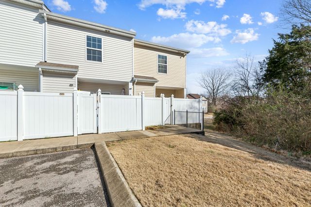 5840 Monroe Xing, Antioch, TN 37013