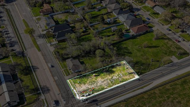 451 N Jim Miller Road, Dallas, TX 75217