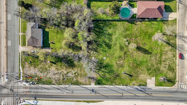 451 N Jim Miller Road, Dallas, TX 75217