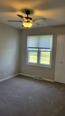 39W340 W Route 20 Highway, Elgin, IL 60124