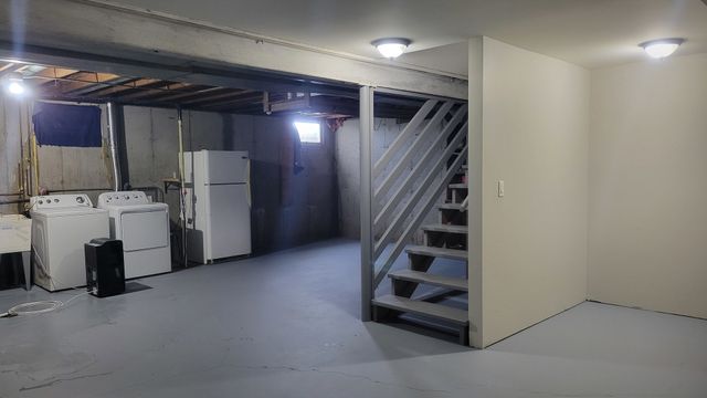 39W340 W Route 20 Highway, Elgin, IL 60124