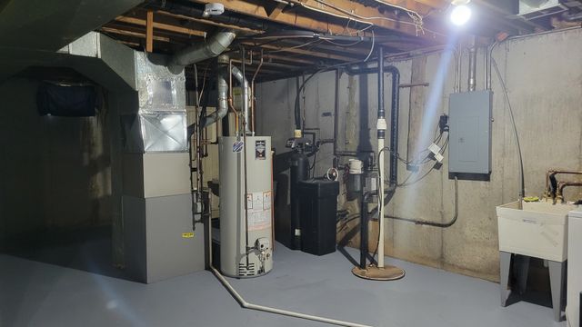 39W340 W Route 20 Highway, Elgin, IL 60124