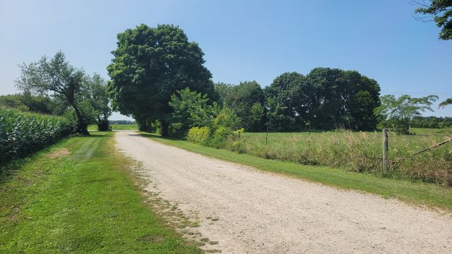 39W340 W Route 20 Highway, Elgin, IL 60124