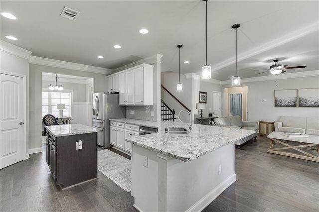 2001 Harvester Lane, Buford, GA 30518