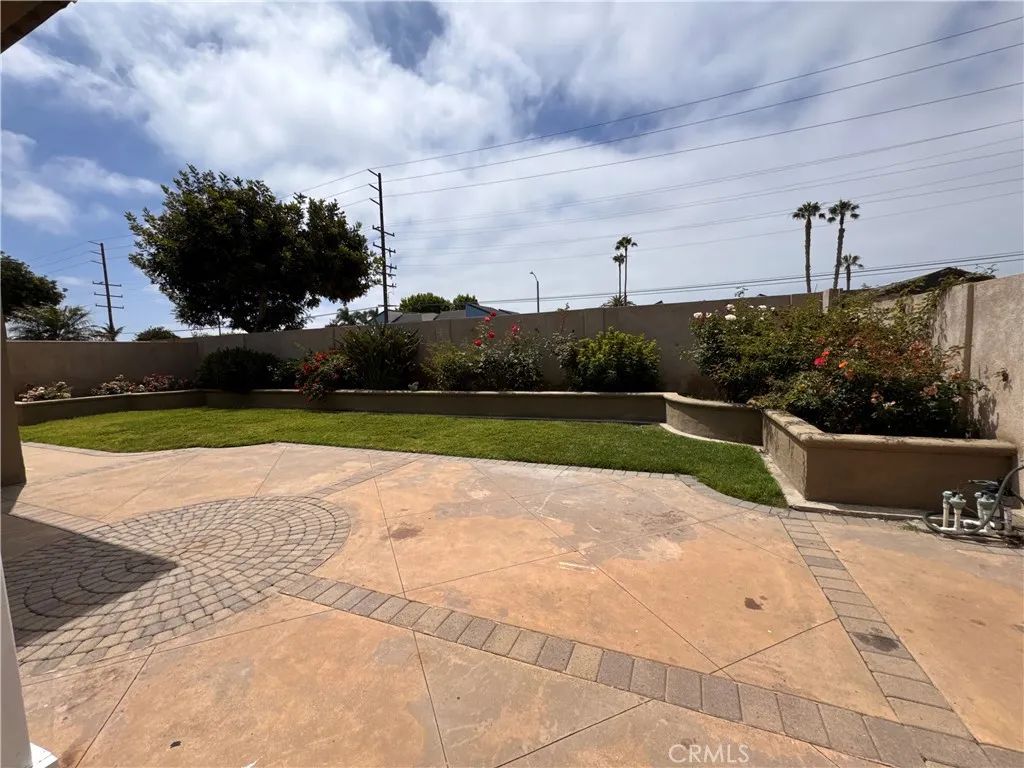 9642 Peppertree, Huntington Beach, CA 92646